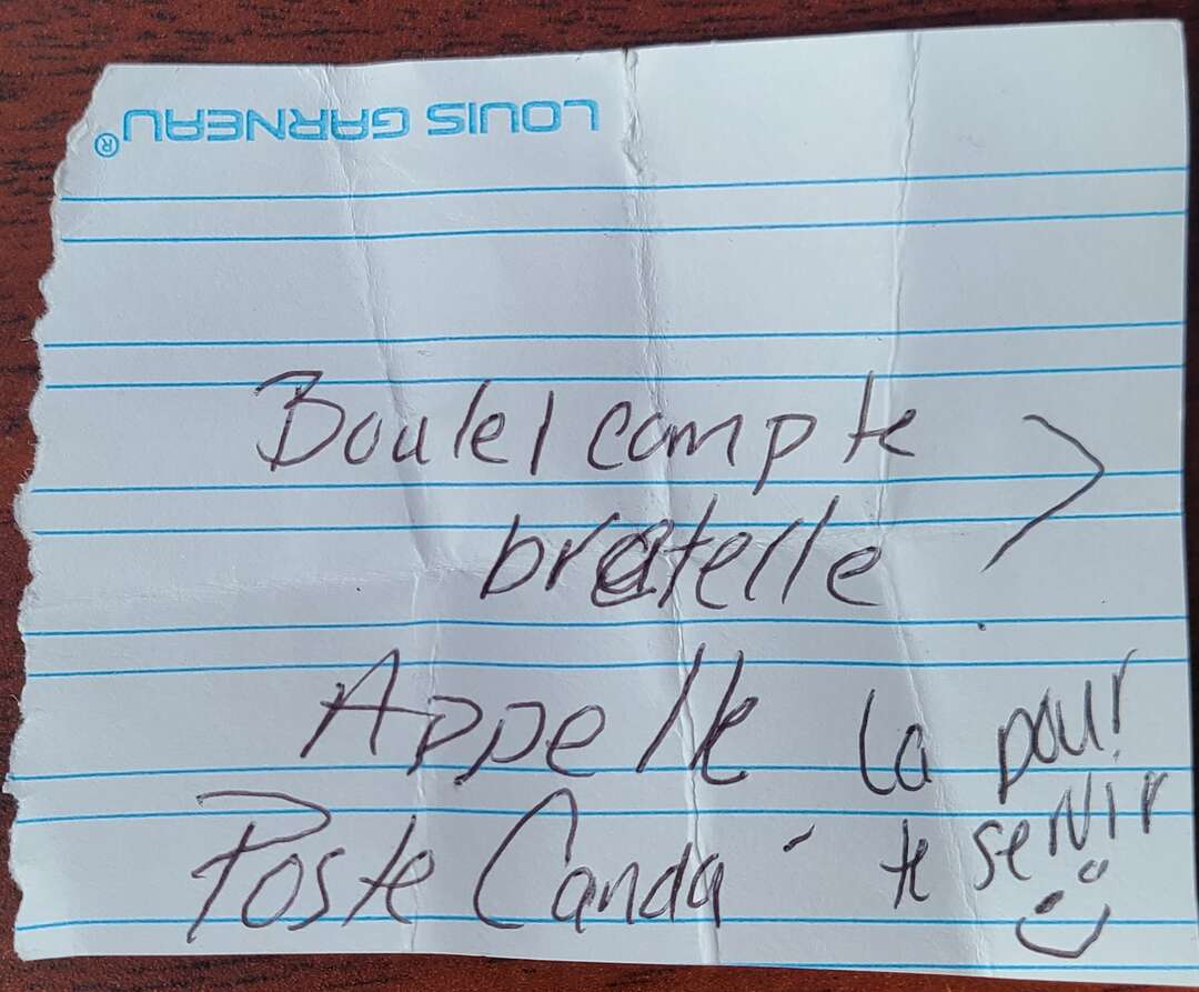 Boule contre bretelle ????