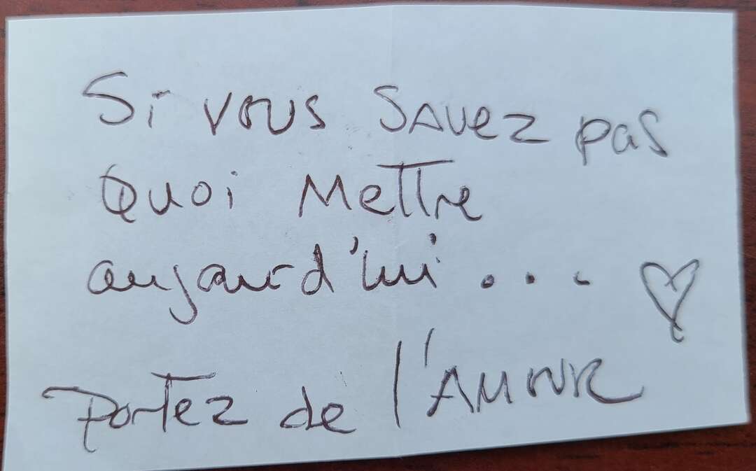 Si vous savez pas quoi mettre aujourd'hui... Portez de l'amour